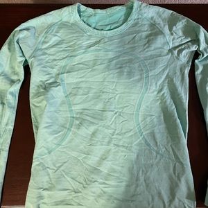 lululemon turquoise long sleeve